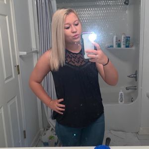 Meet your Posher, Tori